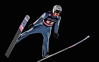 Piotr Żyła najlepszy z Polaków w niedzielnym konkursie w Lahti. Wygrał Robert Johansson